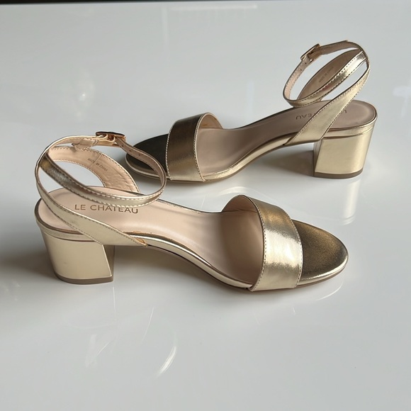 Le Chateau block heel gold sandals, new - Picture 3 of 5